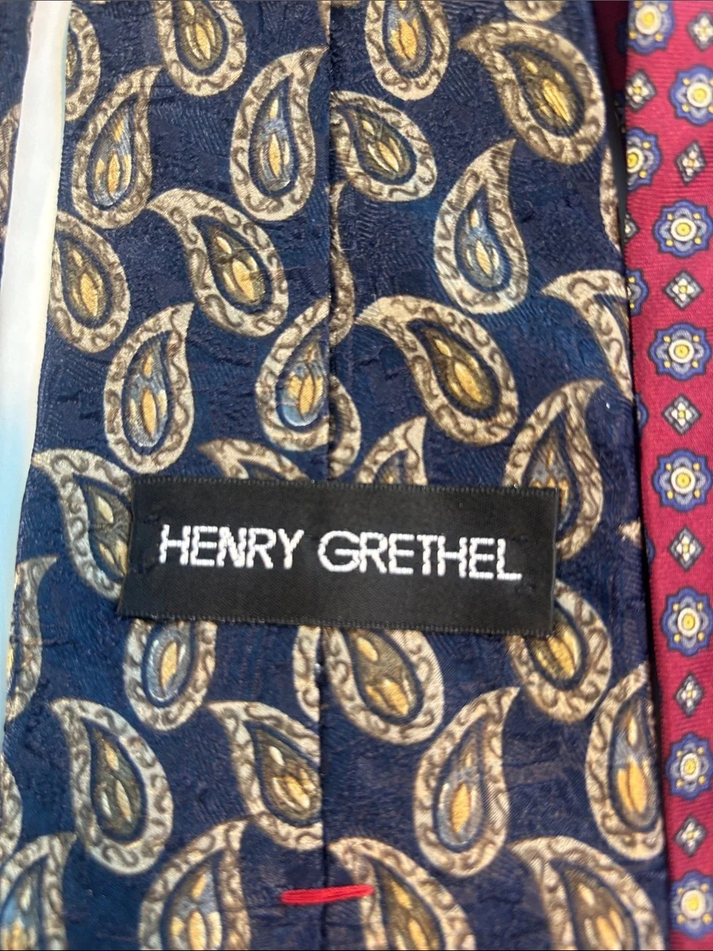 Classic Men's Paisley and Medallion Silk Tie Set - Navy and Burgundy -594sku